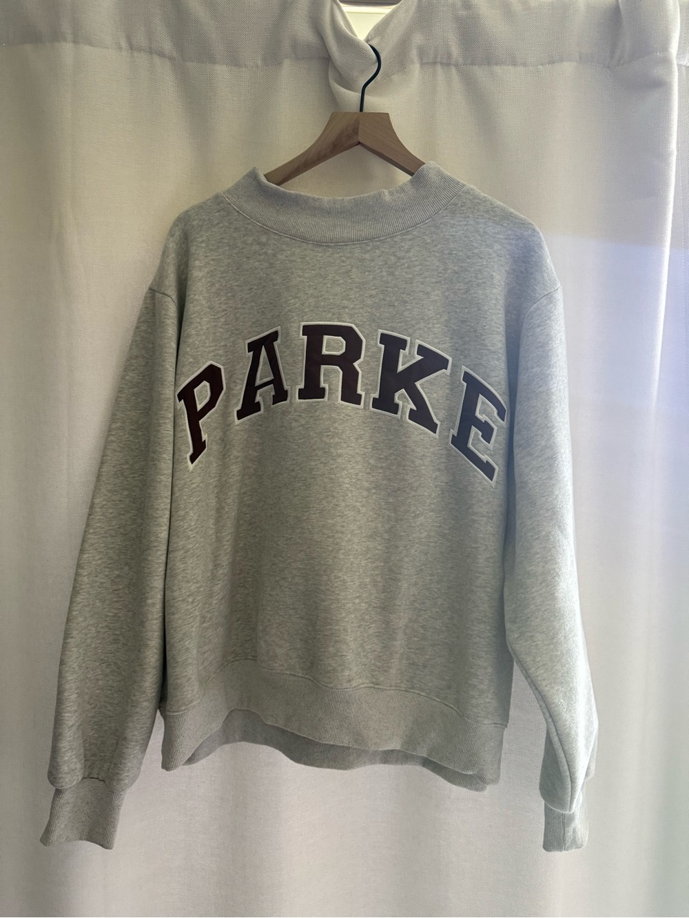 Grey Sweatshirt with 'PARKE' Lettering